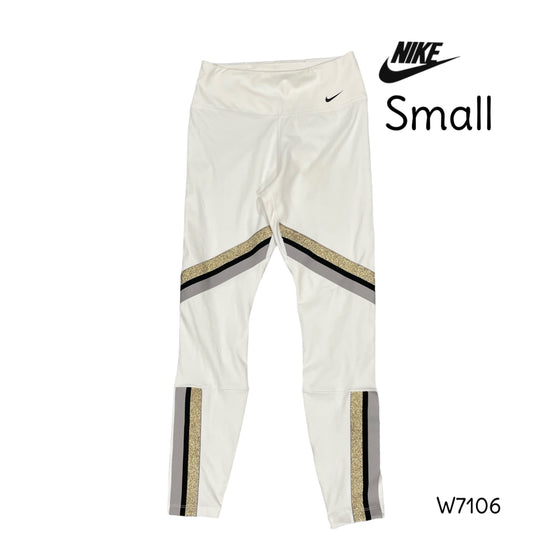 Small Nike leggings