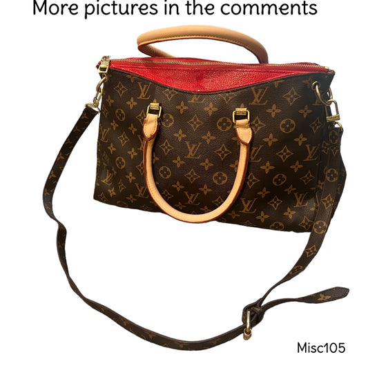 LV purse