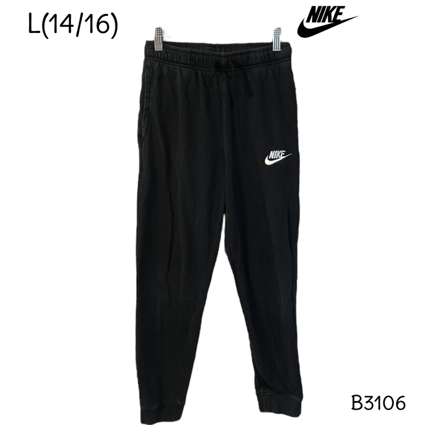 L(14/16) Nike sweatpants