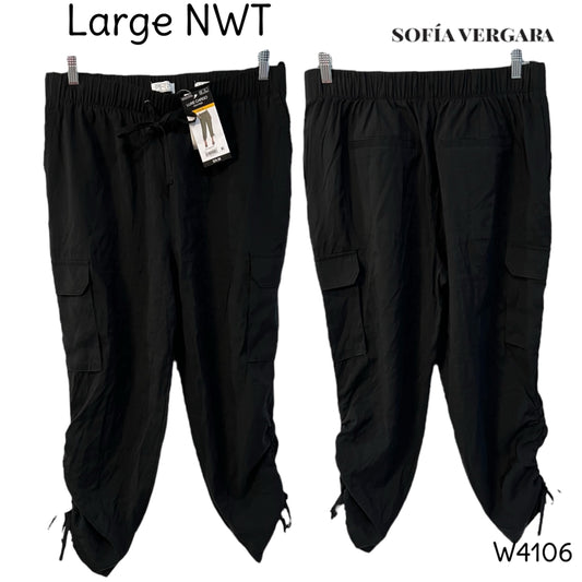 Large NWT Sofia cargo pants