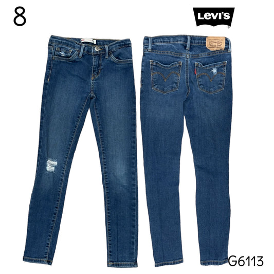 8 Levi jeans